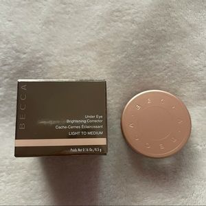 Becca Under Eye Brightening Corrector